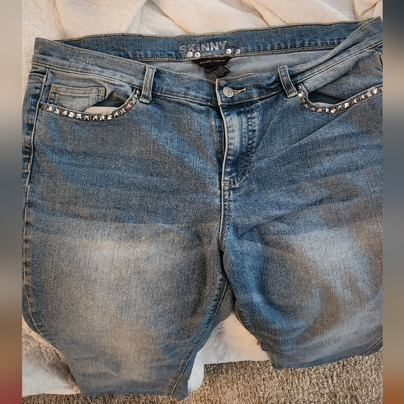New Zork & Co. Studded Blue Denim Jeans - Picture 1 of 5